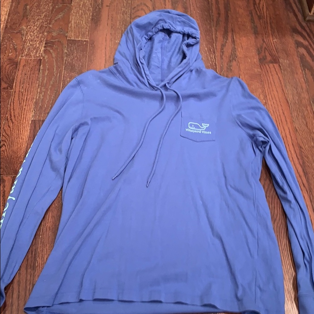 blue vineyard vines hoodie